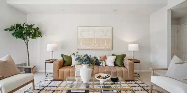 10 Pomfret Walk