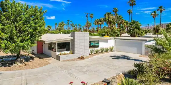 2123 E Belding Drive