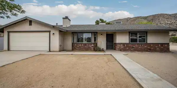 55668 Encelia Drive