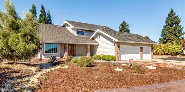 833 Rolling Hills Rd