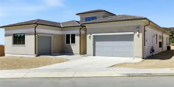 11925 Red Hawk Lane
