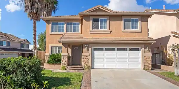 39 Hemingway Court