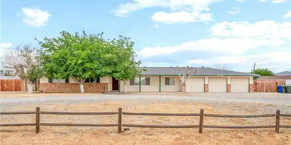 13755 Mohawk Rd