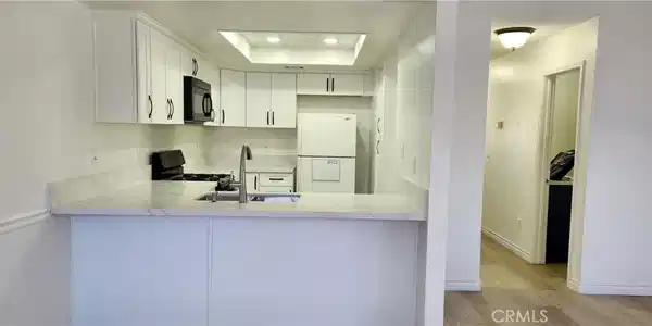 713 Walnut