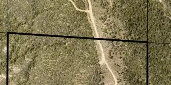 0 APN 579-240-004