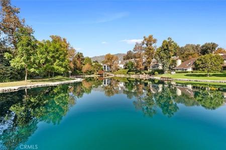 1111 Lakeview Terrace