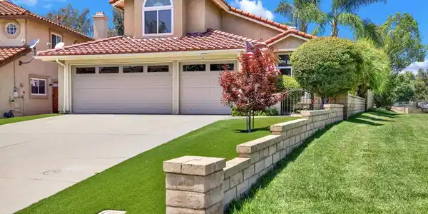 2207 Pleasantwood Lane