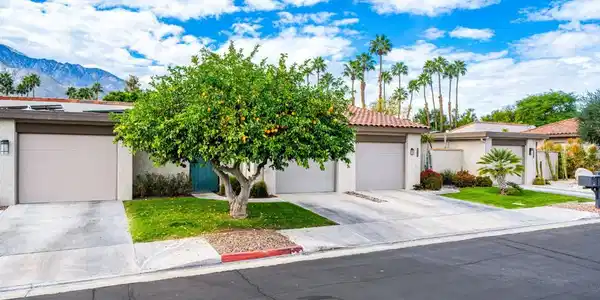 1279 Trofeo Circle