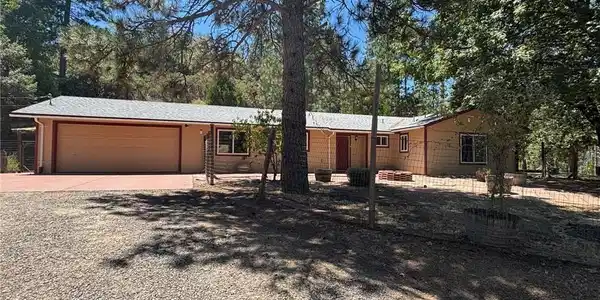 5615 Silver Strand Fall