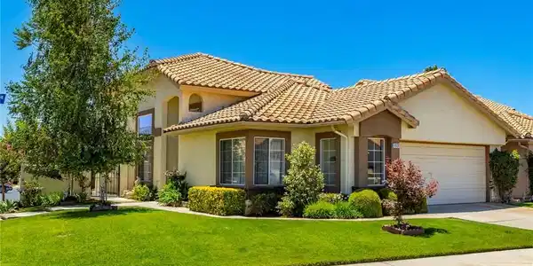 886 OAKLAND HILLS