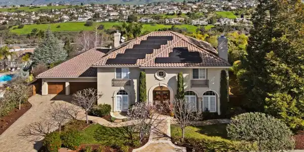 5106 Eastbourne Drive