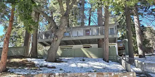 738 W Victoria Court