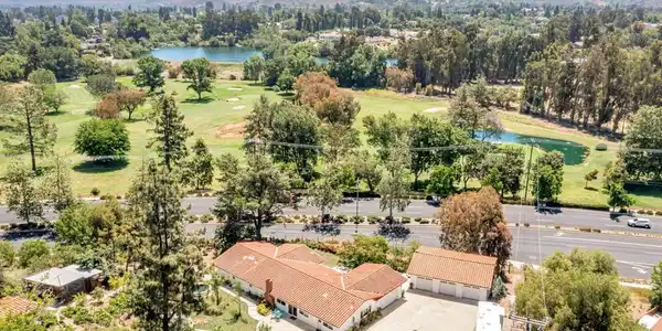 75 Vista Lago Drive