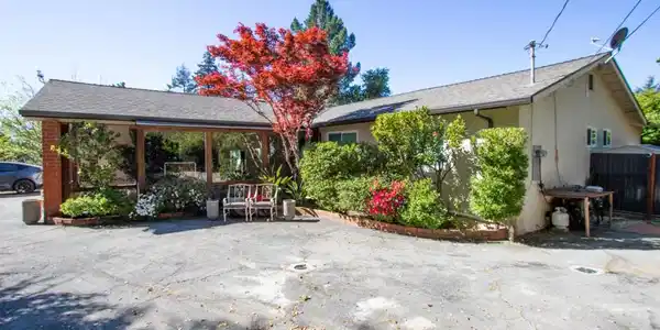 23059 Evergreen Lane