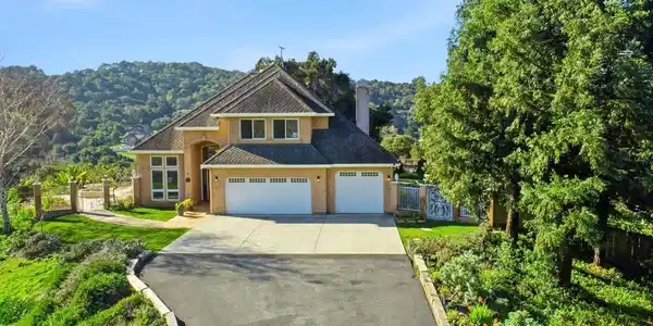 20160 Rock Springs Lane