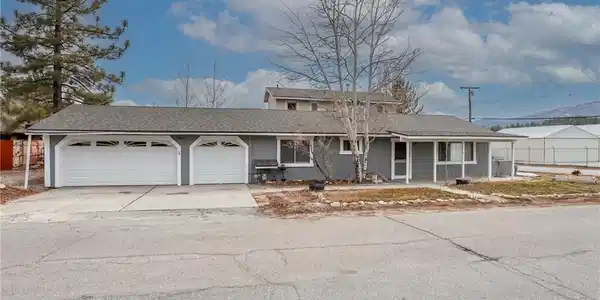 171 W Meadow