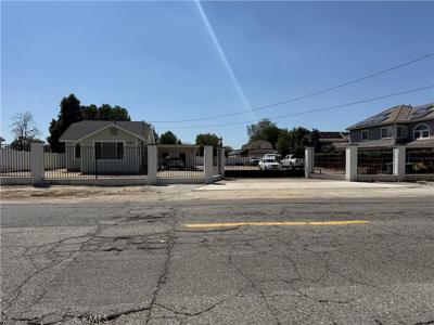 681 N Soboba