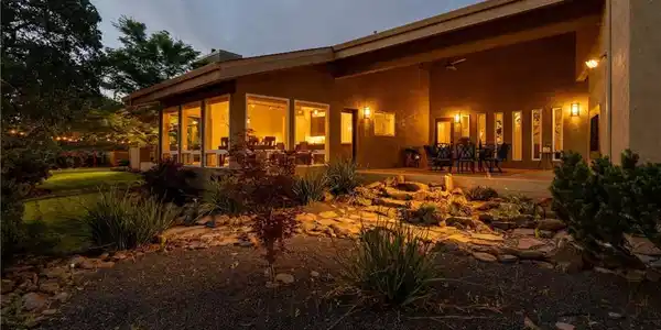 189 Indian Cliffs Drive