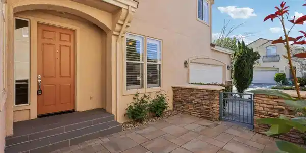 2222 Montevoit Court
