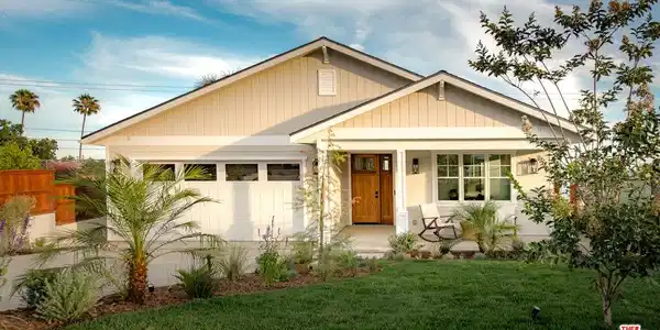 924 E Poppyfields Drive