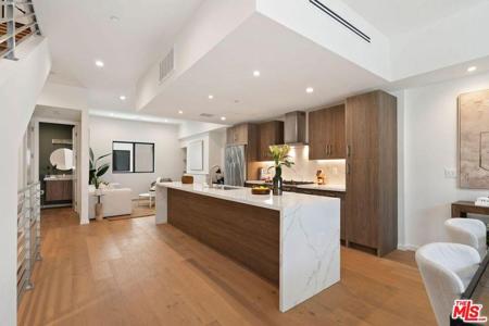 3805 S Verona Court