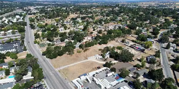 3755 El Camino Real