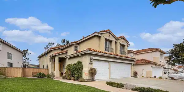 11466 Tree Hollow Ln