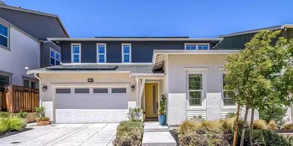 4519 4519 Spring Mountain Way