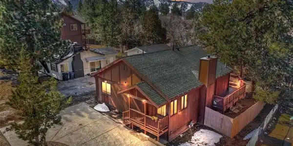 630 Villa Grove