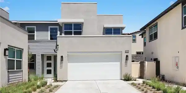 15842 Caterpillar Drive