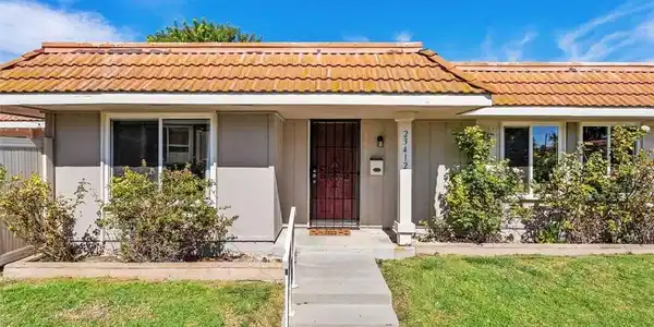 23412 Via San Pablo