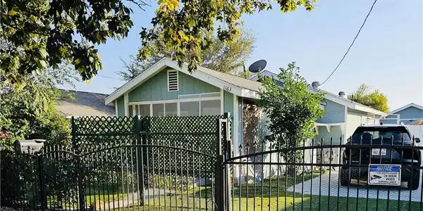 1163 W 7th