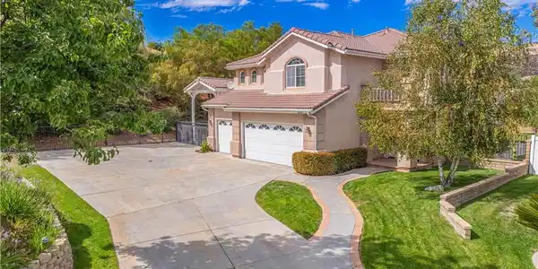28720 Red Rock