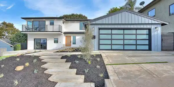 5272 Veronica Street