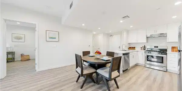 419 N Chandler