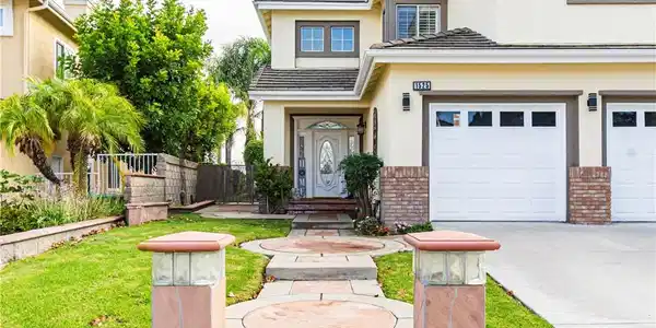 1525 Rancho Hills Dr