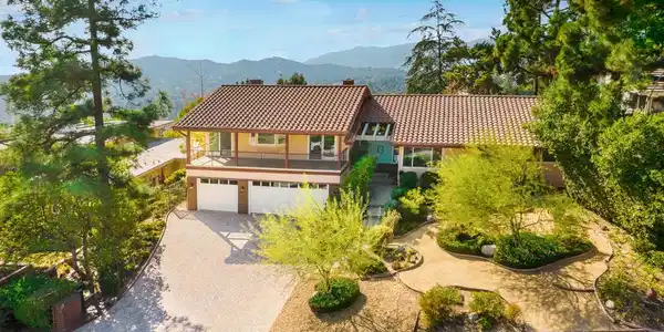 484 Starlight Crest Drive