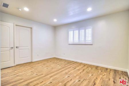 4923 Burgoyne Lane