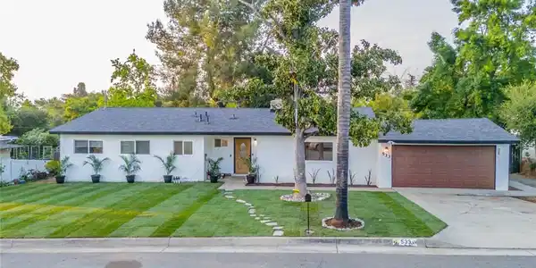 533 Via Vista Dr