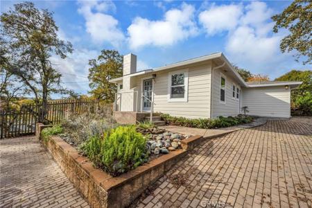 475 Fairview Way