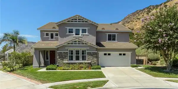 36 Foxtail Court