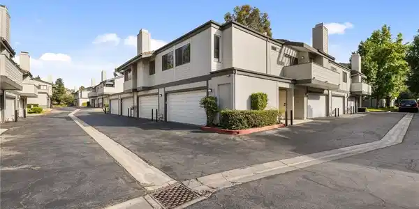6508 Twin Circle Lane