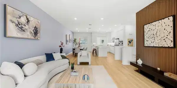 173 SENTOSA