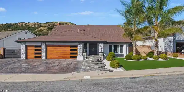 541 Stonehedge Drive