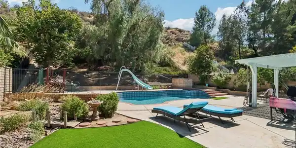 22024 Jeffers Lane