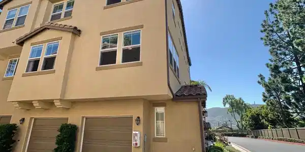 1661 WATERLILY WAY