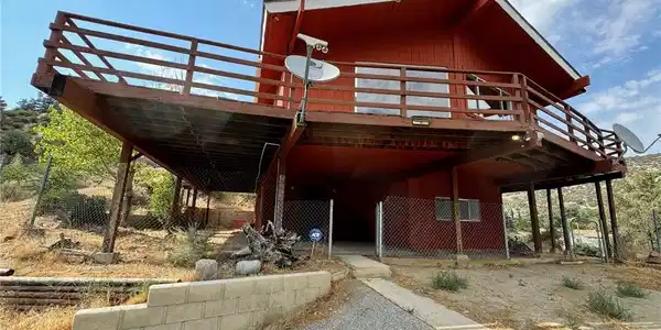 4301 Mt Pinos Way