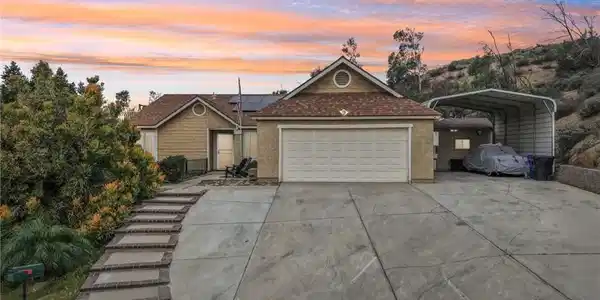 7339 Lakeside