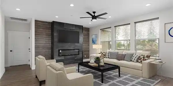 2213 De Mille Road