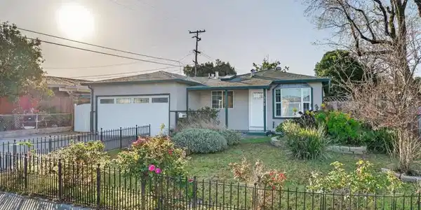 372 Gosser Street